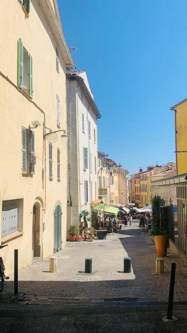 Studio Cosy Avec Deux Velos Coeur De Ville Hyères Exterior foto